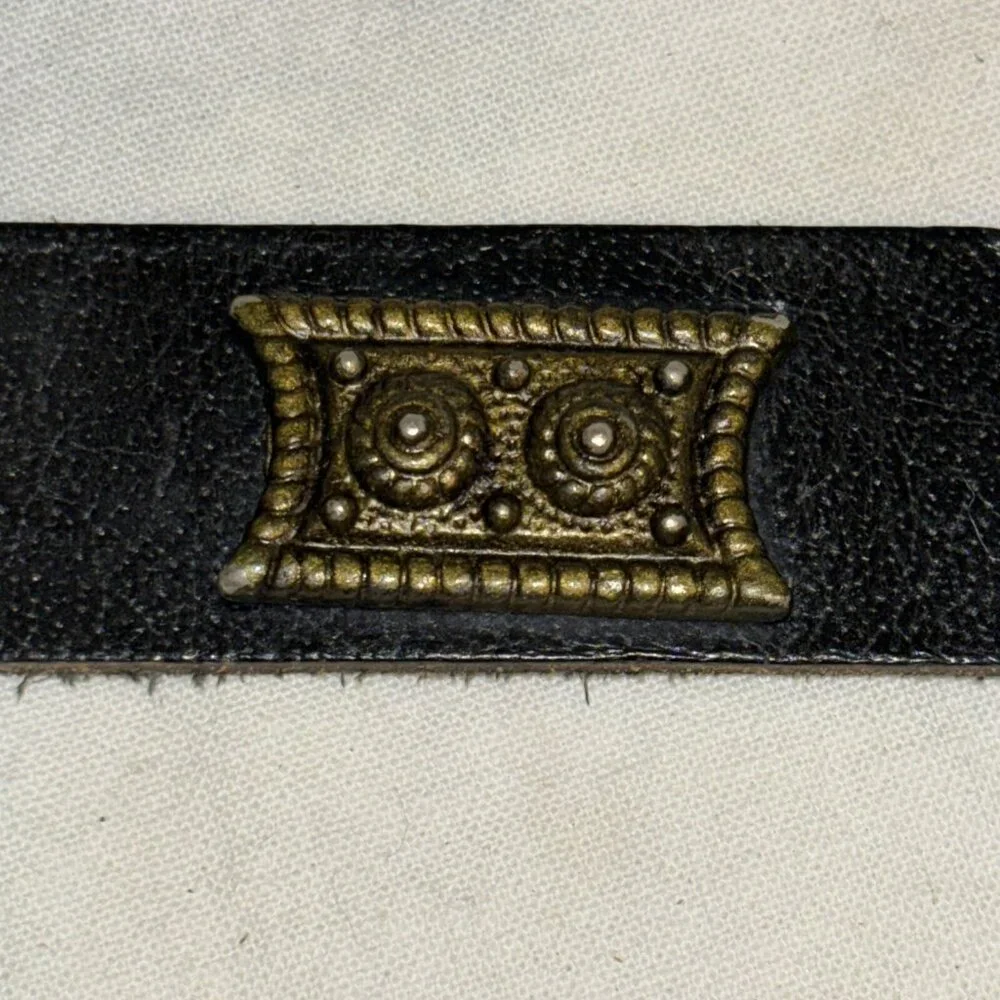 Womens Black Leather Belt W/Embellishments Med Psbly Handmade‎